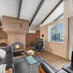 Modernized With Enclosed Terrace, Near Stauning Harbor * 斯凯恩