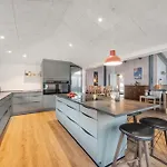 度假居 Modernized With Enclosed Terrace, Near Stauning Harbor