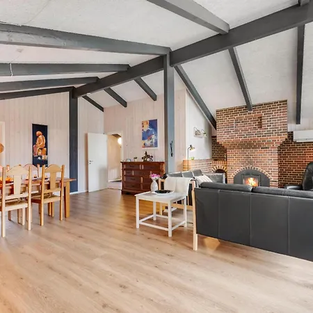 Tatil Evi Modernized With Enclosed Terrace, Near Stauning Harbor Skjern