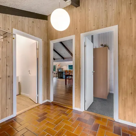 Tatil Evi Modernized With Enclosed Terrace, Near Stauning Harbor Skjern
