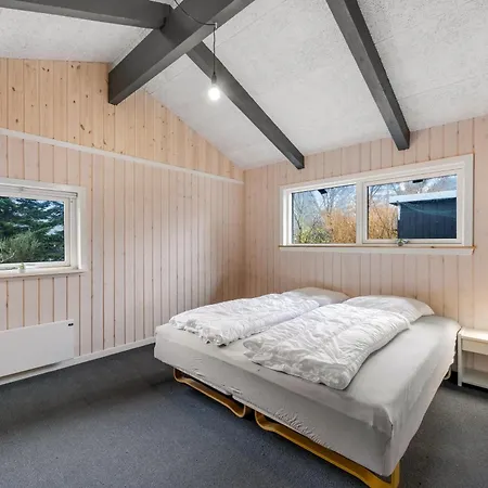 Tatil Evi Modernized With Enclosed Terrace, Near Stauning Harbor