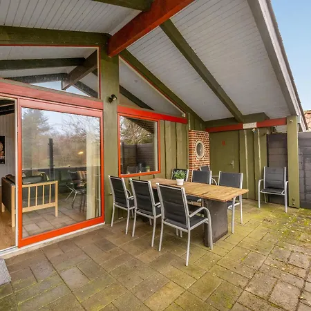 Modernized With Enclosed Terrace, Near Stauning Harbor *